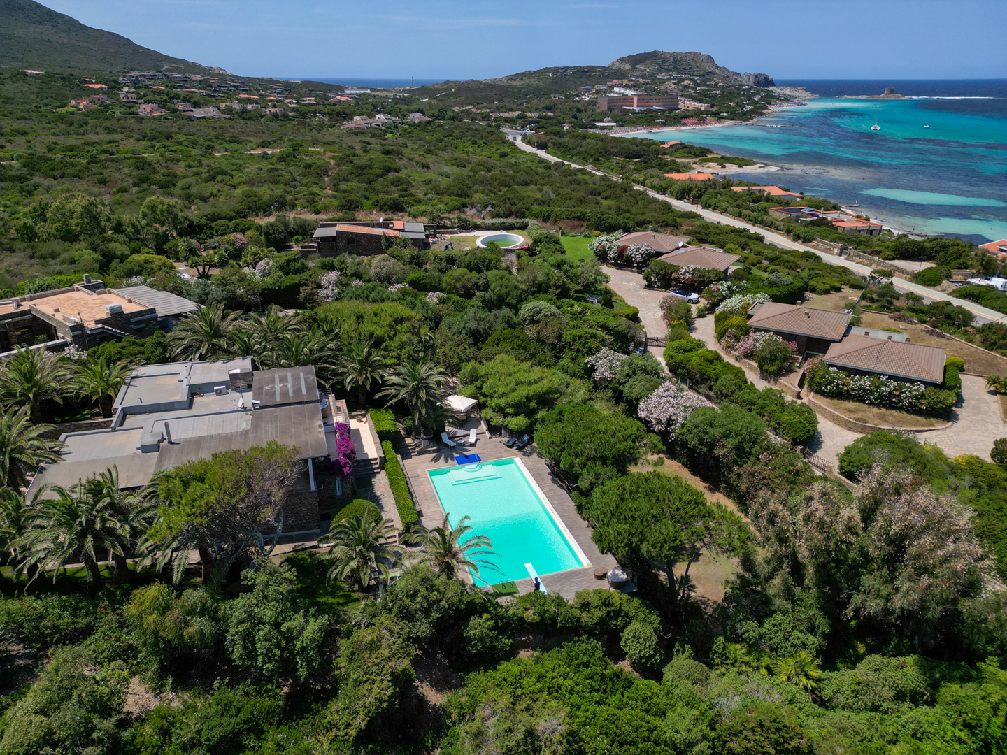 Prestigiosa Villa con Piscina, Jacuzzi e Vista Mare foto 23