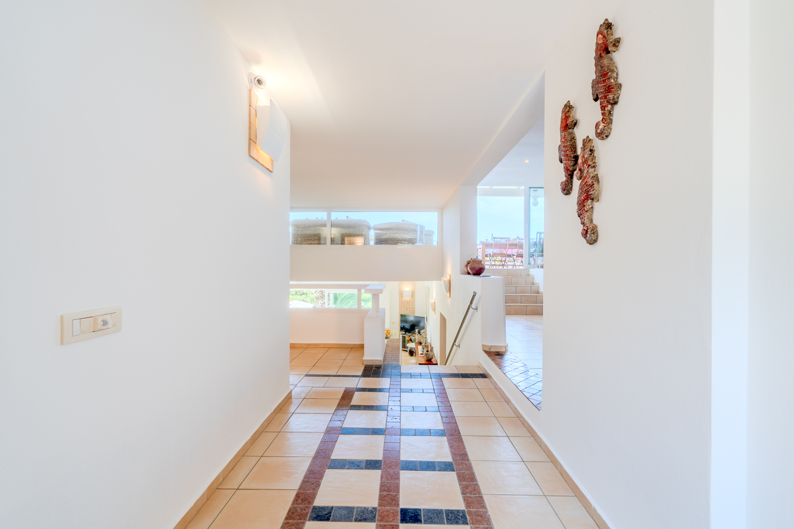 Prestigiosa Villa con Piscina, Jacuzzi e Vista Mare foto 47
