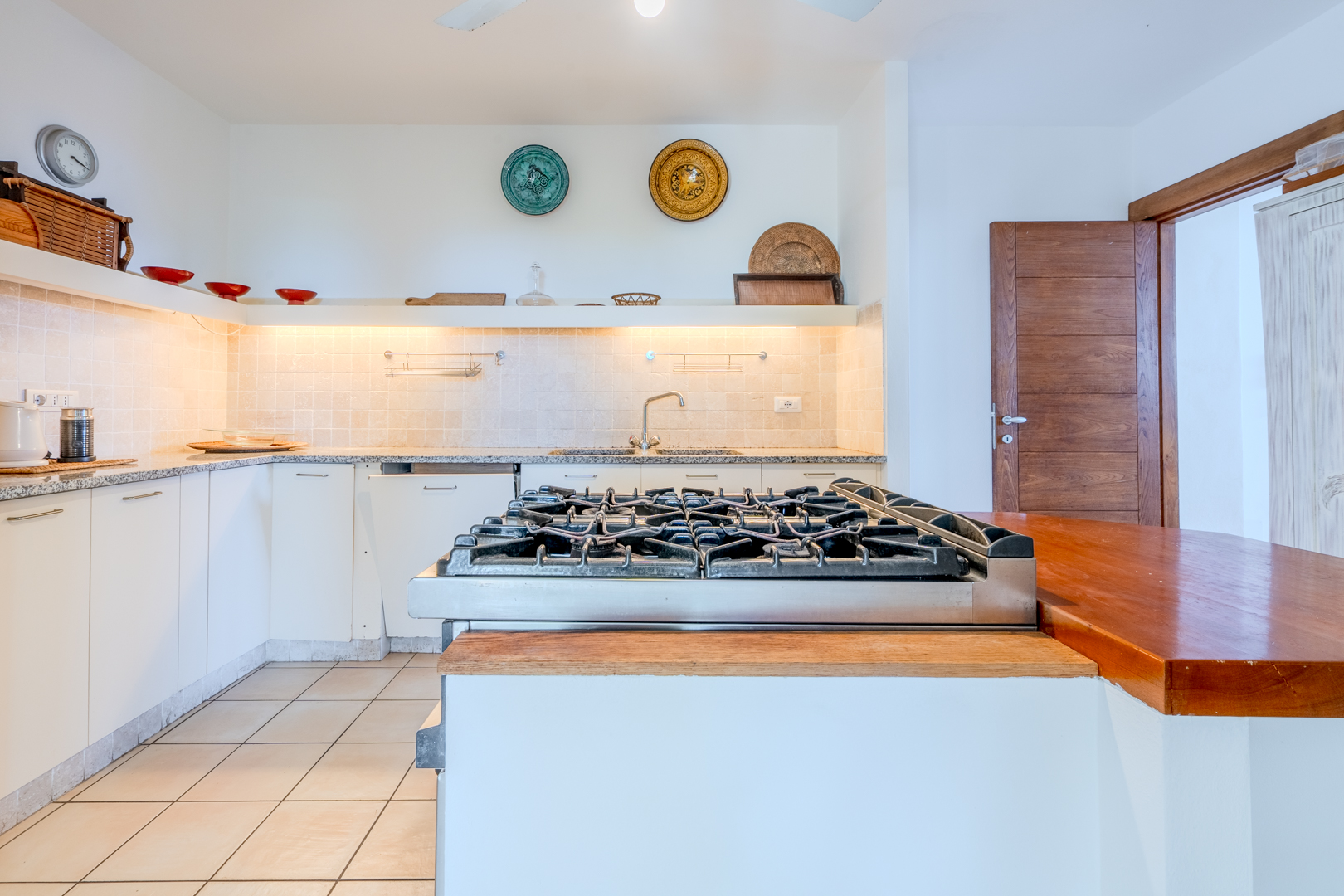 Prestigiosa Villa con Piscina, Jacuzzi e Vista Mare foto 56